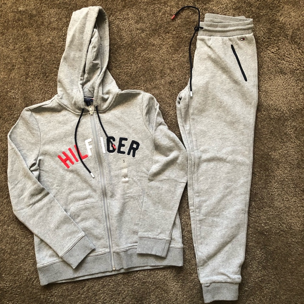 SOLD!!! Tommy Hilfiger Sweatsuit - Picture 1 of 8